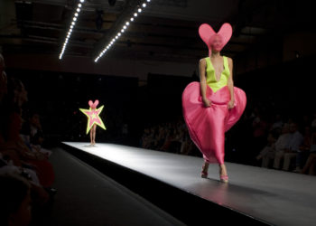 POKAZ MODY – poradnik dla młodego projektanta