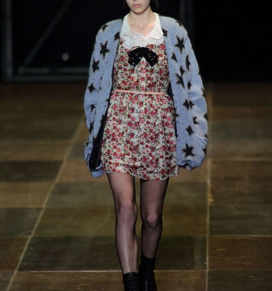 SZNURÓWKI na salonach