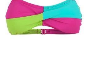 Przegląd kostiumów kąpielowych