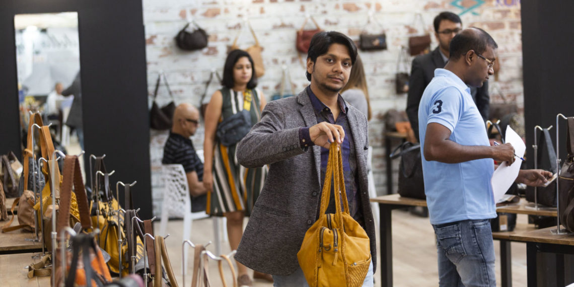 EXPO RIVA SCHUH I GARDABAGS: UDANE CENTRUM BIZNESU I MODY ‒ BUTY I AKCESORIA