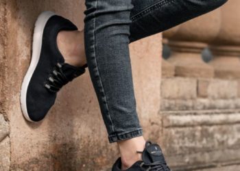 Wełniane sneakersy Emu.