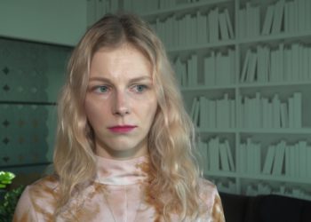 Smog powoduje powstawanie zmarszczek i przebarwień. Najważniejsze jest prawidłowe oczyszczanie skóry (wideo)