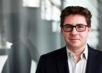 Sztuczna inteligencja dopuszczona do głosu. Boty szturmem zdobywają obsługę klienta