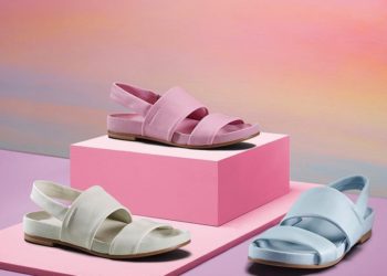 Pastelowe, wygodne sandałki to jedna z wielu propozycji marki Clarks na ten sezon