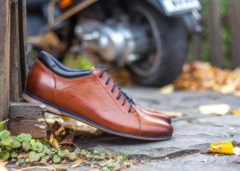 Domeno Sport to linia obuwia skierowana do mężczyzn, lubiących luz, wygodę i sportową elegancję!