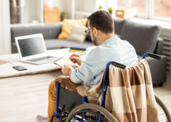 Poradnik dla pracodawców, którzy chcą zatrudniać osoby niepełnosprawne