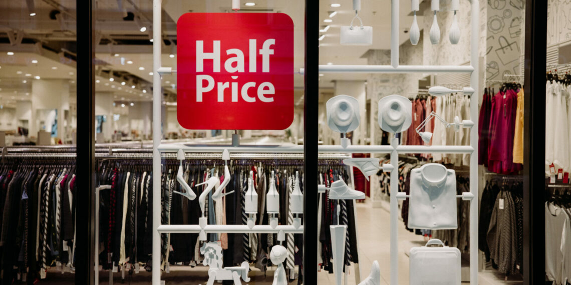 Tydzień po debiucie na Węgrzech, HalfPrice otworzył swój pierwszy sklep w Austrii