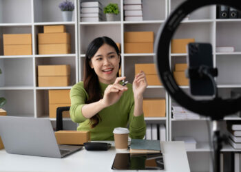 Live Shopping, czyli kupuj „tu i teraz”