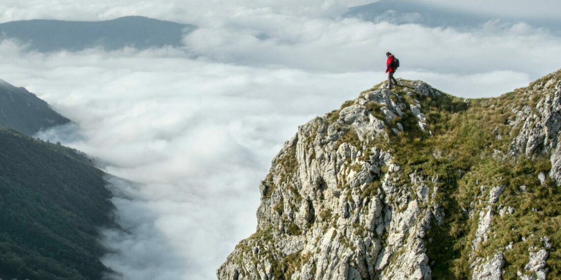 Wybór odpowiednich butów – klucz do komfortu podczas górskich wędrówek